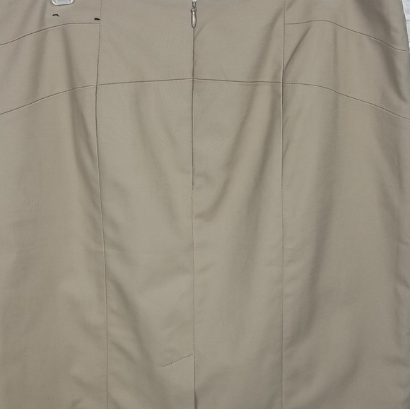NWT, Banana Republic, khaki, Sz 12 - Picture 4 of 10